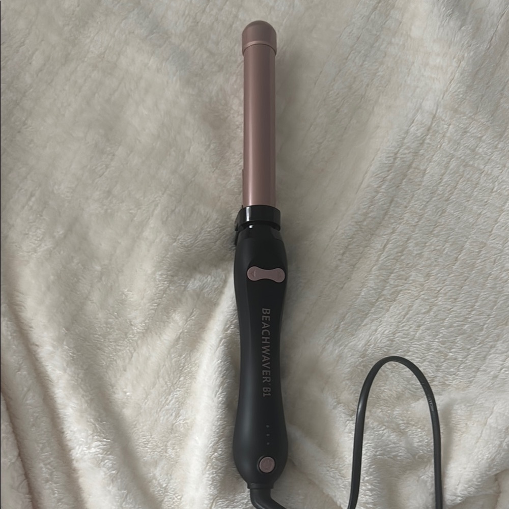 The Beachwaver Co. Curling Iron - Black and Pink
